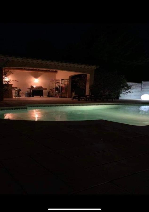… Et La Fourmi Villa Saumane-de-Vaucluse Luaran gambar