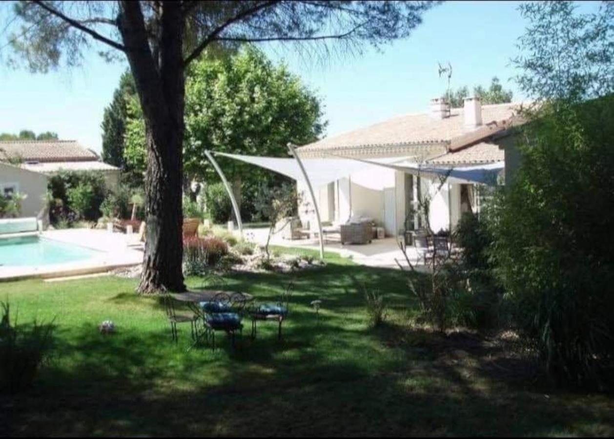 … Et La Fourmi Villa Saumane-de-Vaucluse Luaran gambar