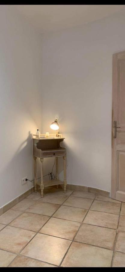… Et La Fourmi Villa Saumane-de-Vaucluse Luaran gambar