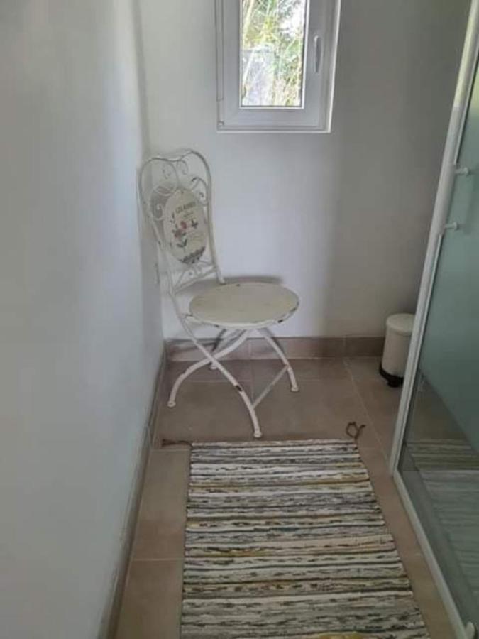 … Et La Fourmi Villa Saumane-de-Vaucluse Luaran gambar